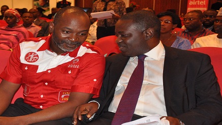 (L-r): Wole Abu, general manager, Acquisitions, Airtel Nigeria, discussing with Tolu Ojo , Airtel Nigeria's chief operating officer, at the SME Forum organised by Airtel Nigeria at the Abuja Sheraton Hotel, Abuja on Thursday